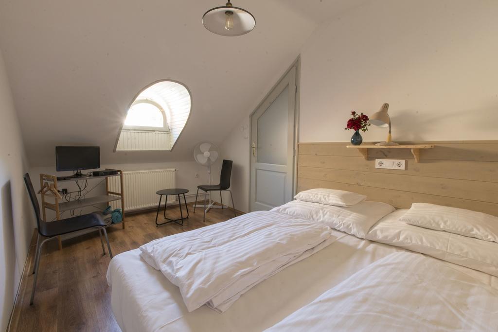 Plitzner Belvarosi Apartmanhaz エゲル エクステリア 写真